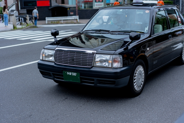 自社専用タクシー配車アプリ
